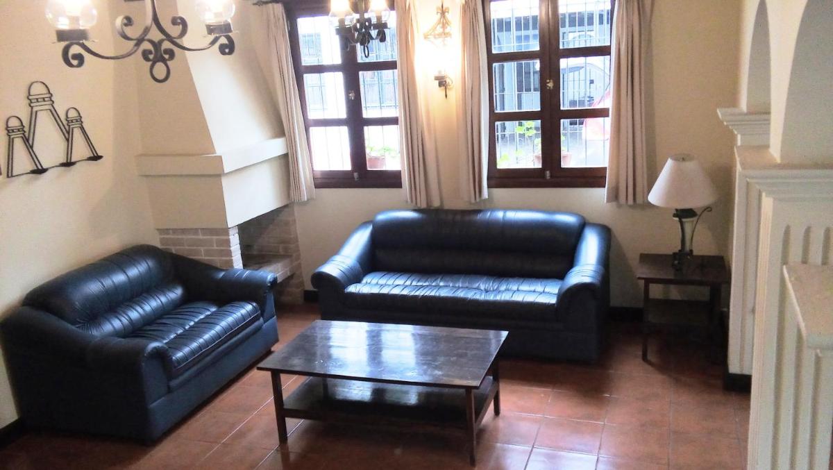 Bella Casa en Antigua Guatemala - Housity