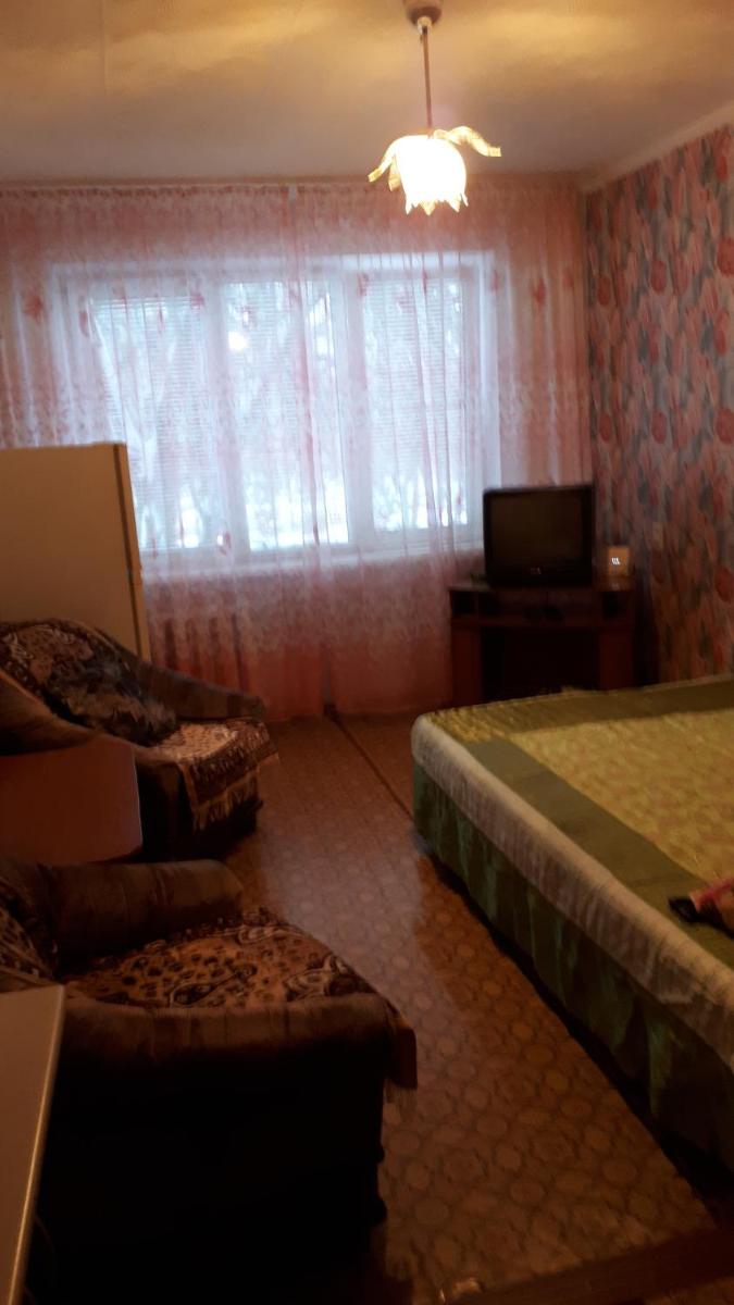 Suitetrails - Apartment on Stroiteley 19