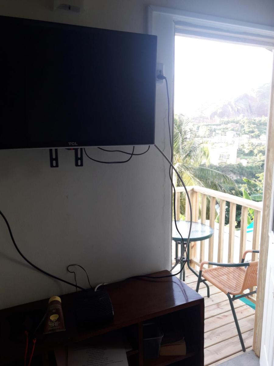 Cosy Corner - Hizvo