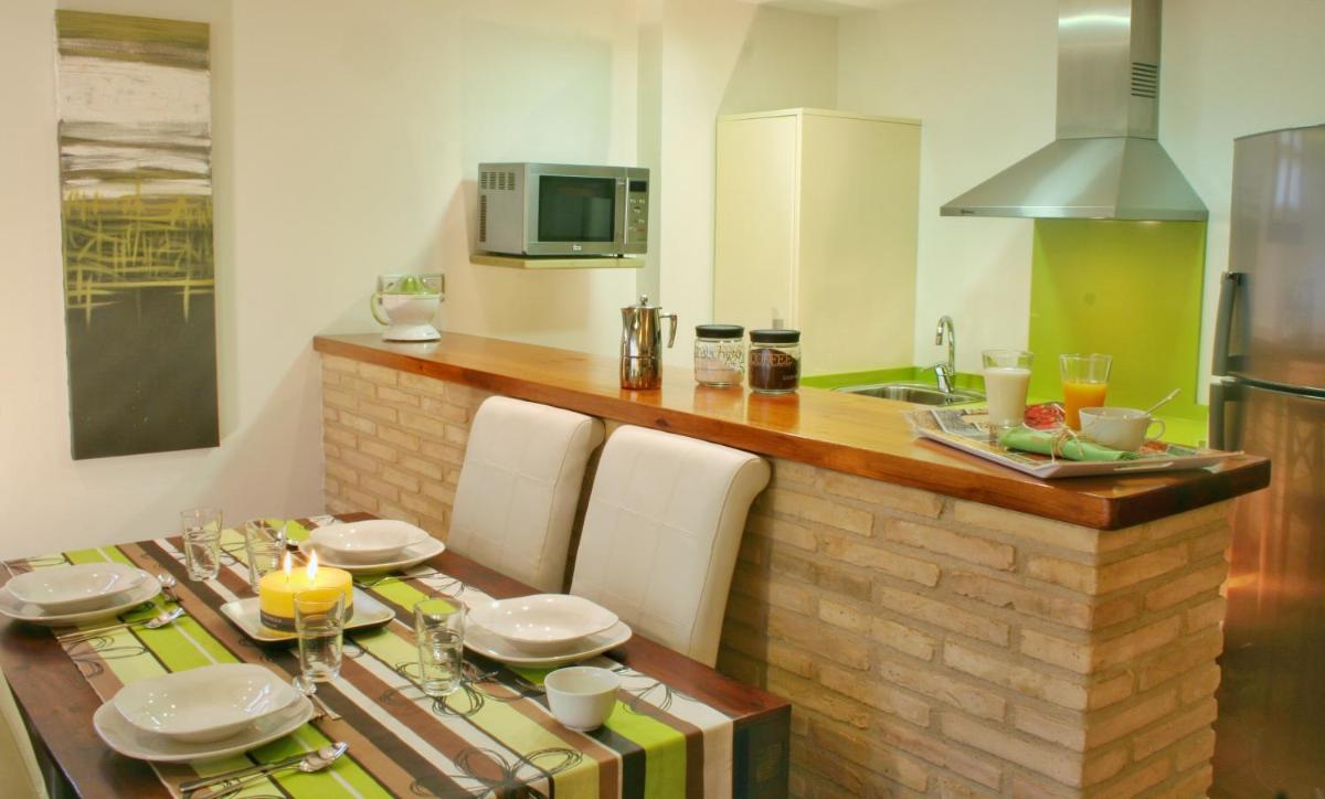 Apartamentos Uncastillo - Housity