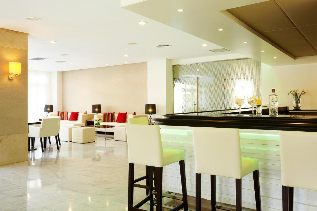 Zona de estar de Grupotel Montecarlo