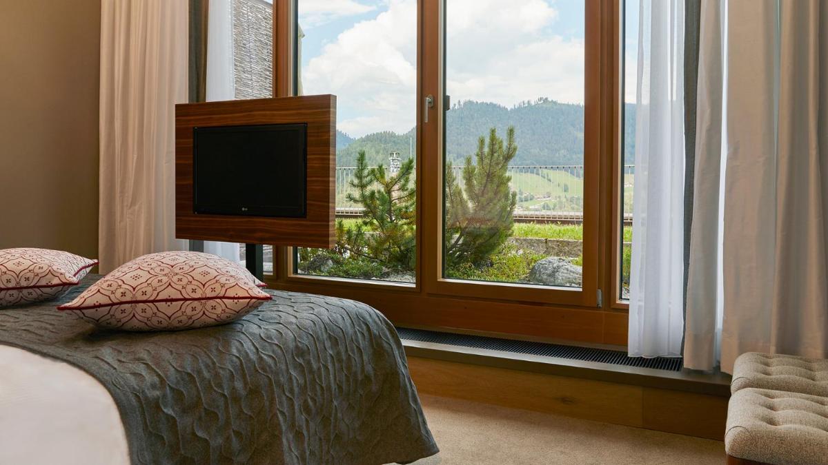 Ein allgemeiner Bergblick oder ein Berglick von des Resorts aus
