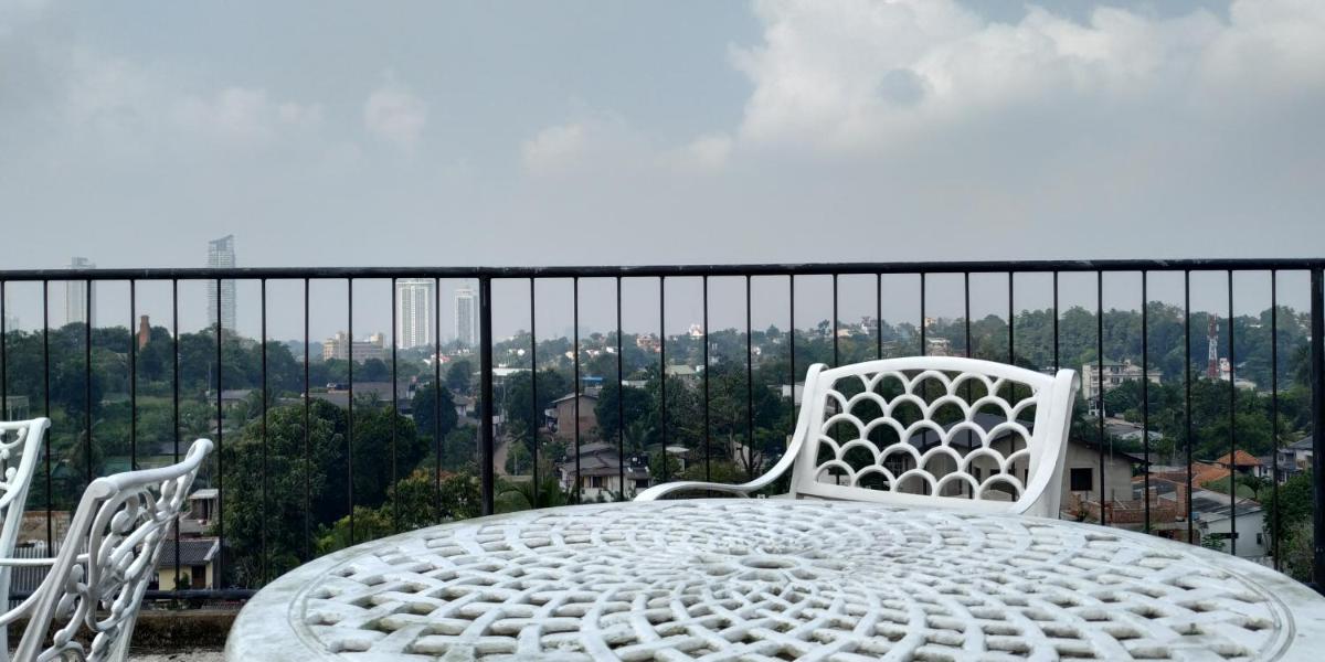Suitetrails - Colombo Hotel by Colombo Village