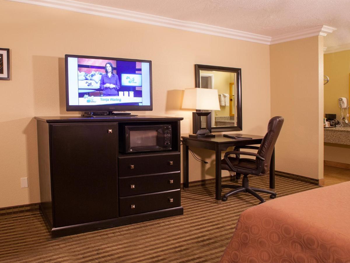 Desert Quail Inn Sedona at Bell Rock - Housity