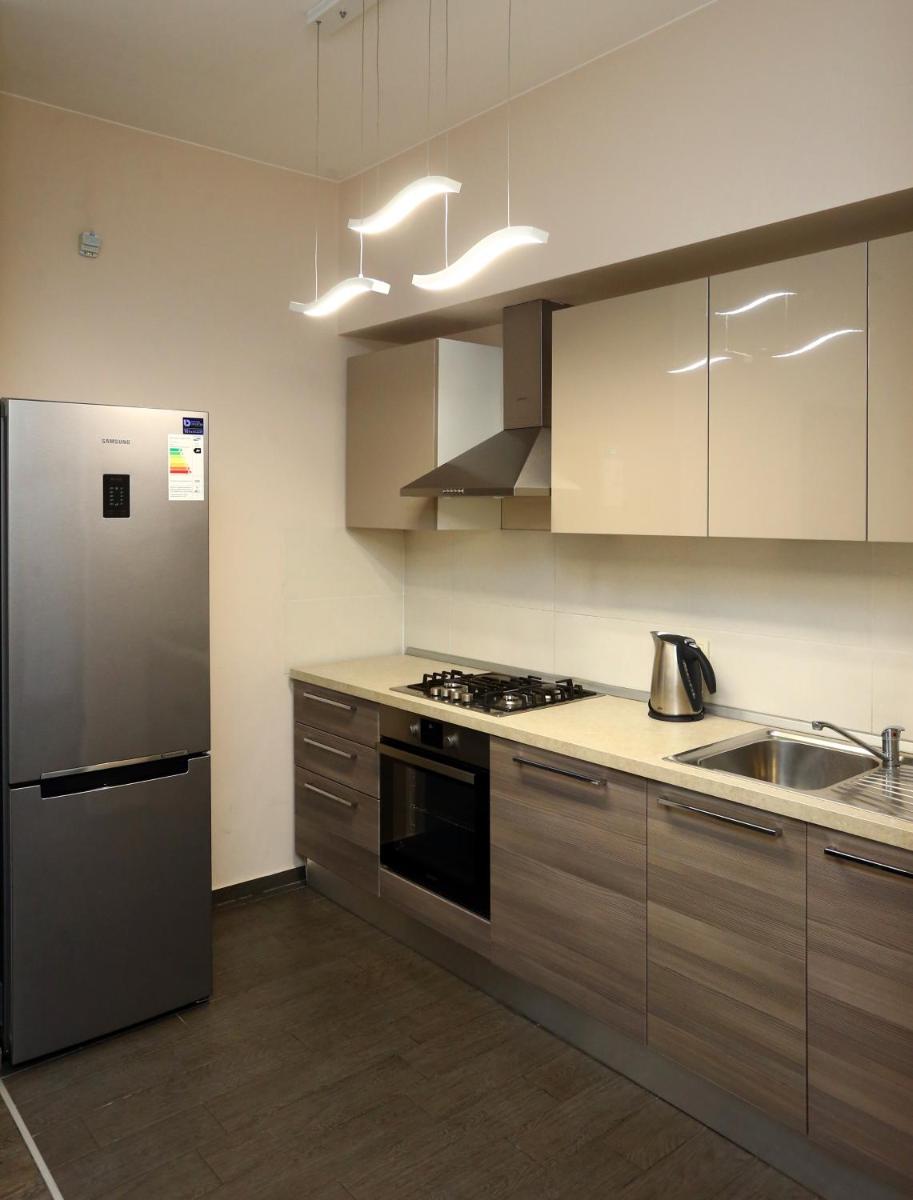 Suitetrails - Apartment on Alexandr Kazbegi 25