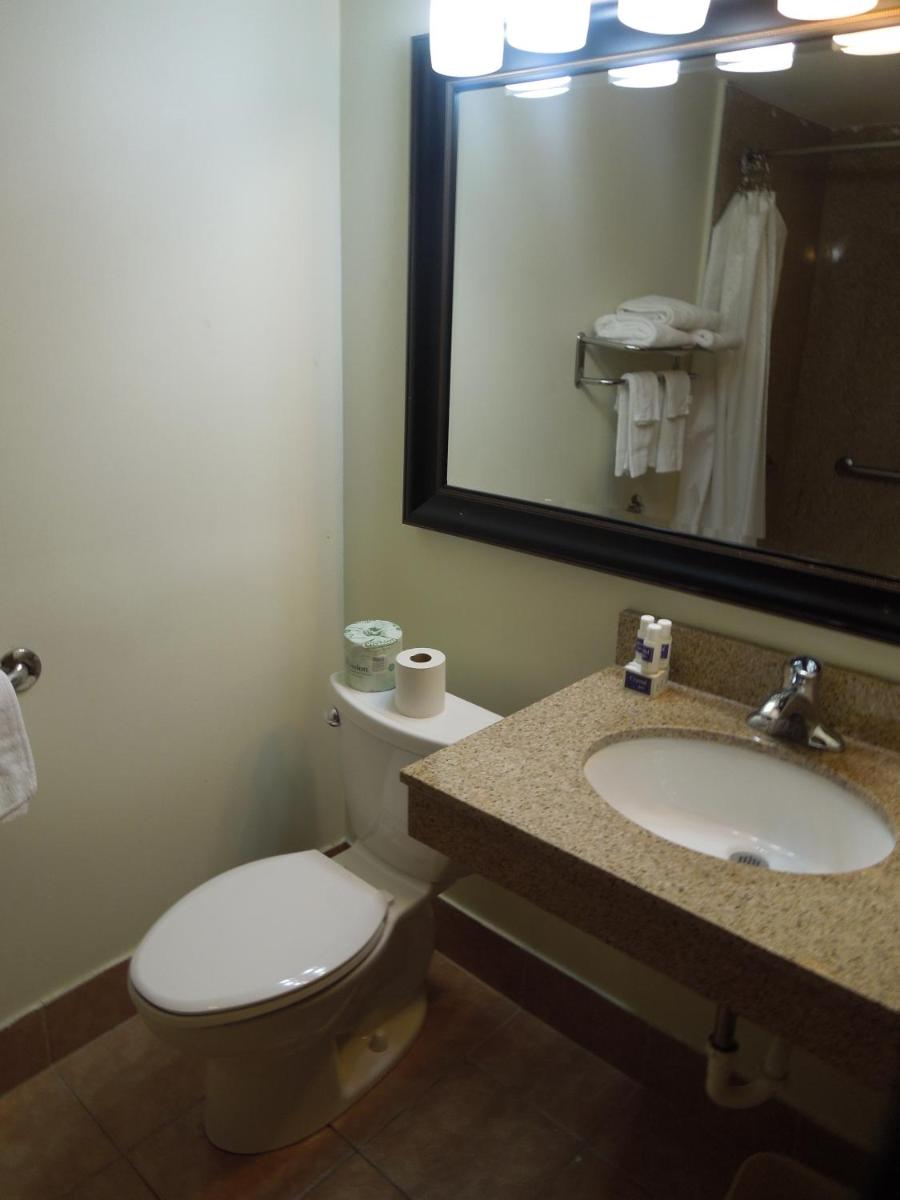 Crystal Inn - Neptune - Housity