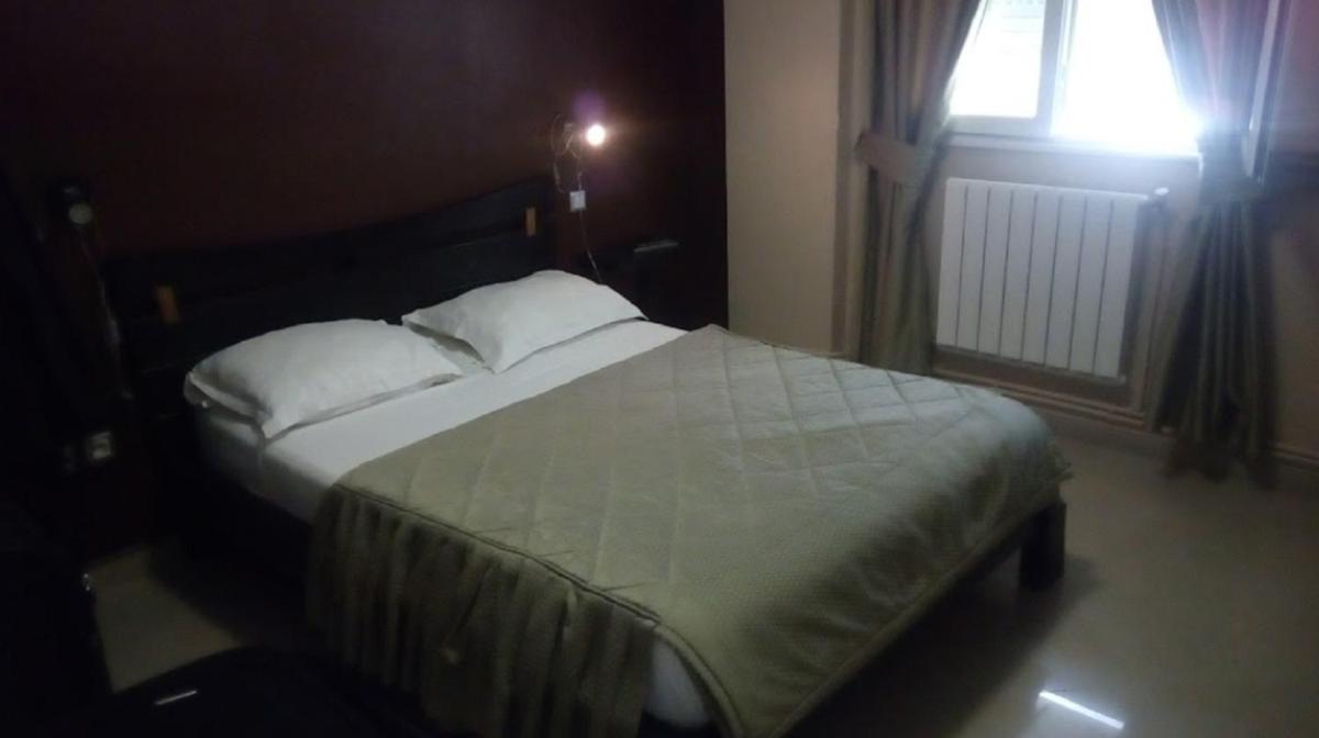 Roza Hotel - Housity