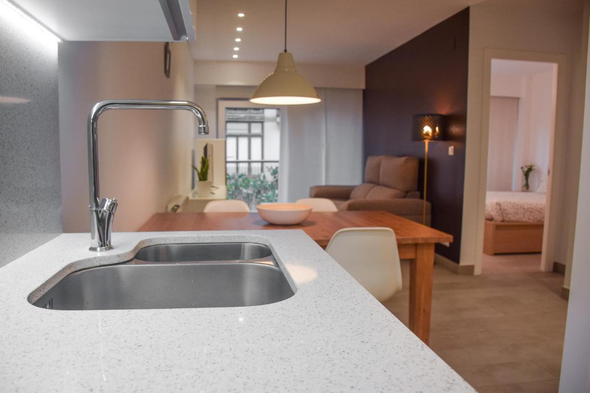Modern & spacious apartment near La Concha Bay - Housity