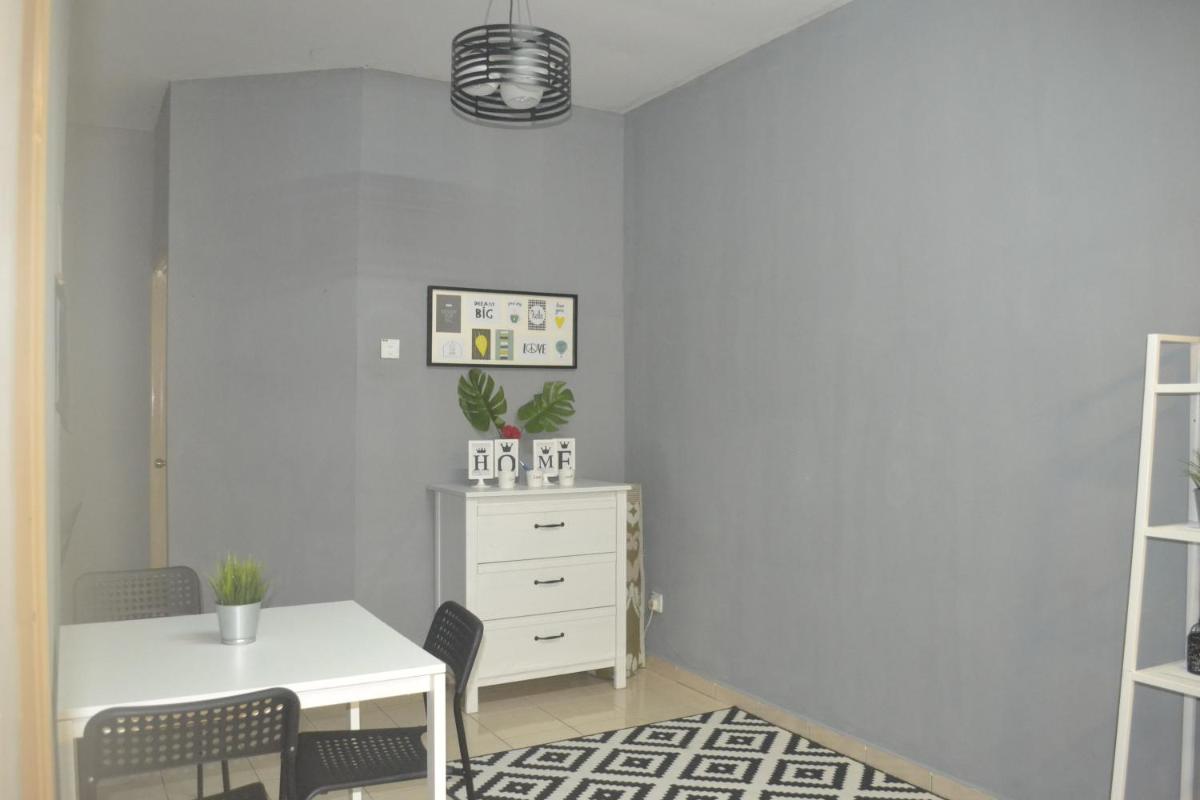 Suitetrails - HOMESTAY PERMAI GURUN Malay Only