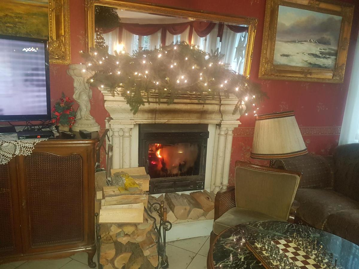 Willa Marysin - Housity