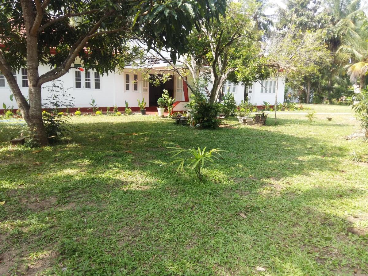 Glorious Villa - Housity