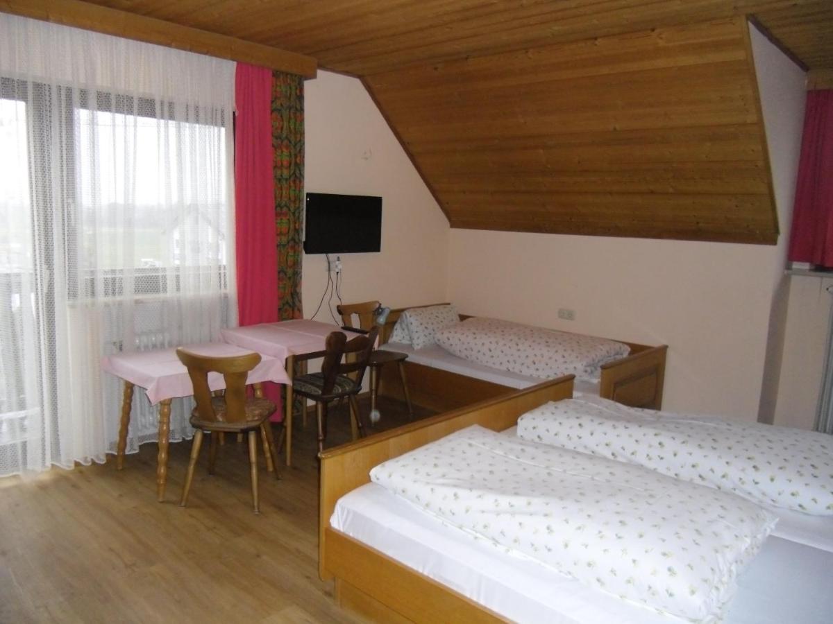 Pension Elsendorf - Housity