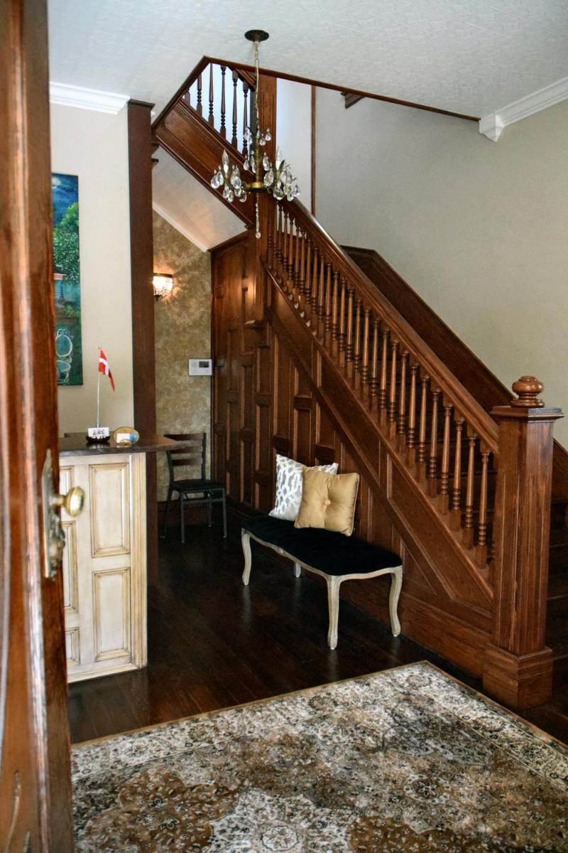 Three Danes Inn - Housity