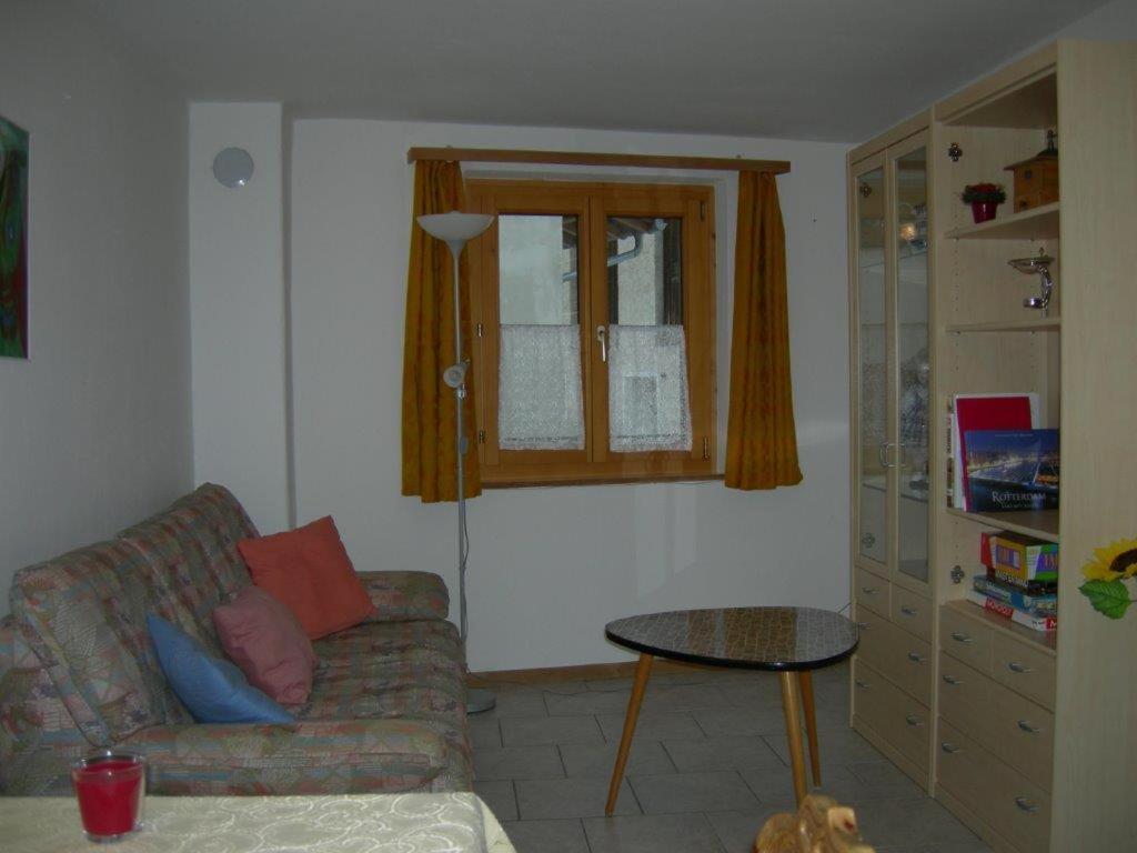 Ninetta - Housity