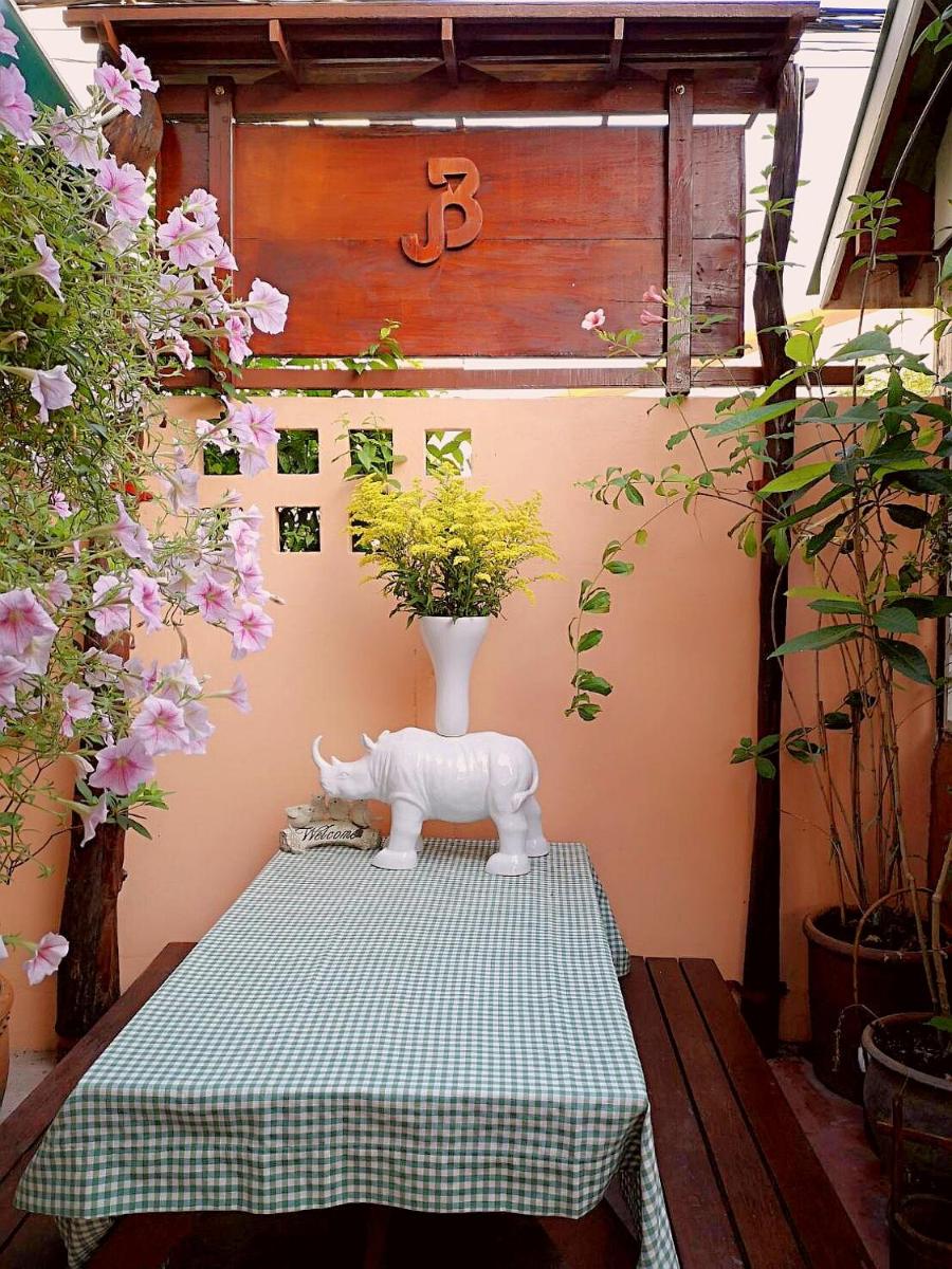 Suitetrails - Pimthong Place