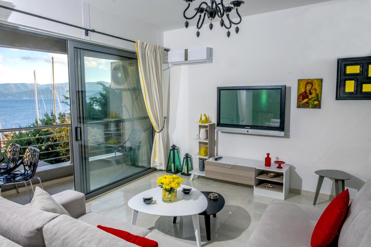 Holy Paraskevi Apartment - Housity