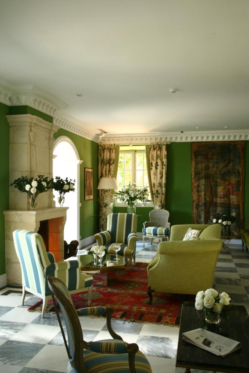 Zona de estar de Hotel Valdepalacios Gourmand 5* GL