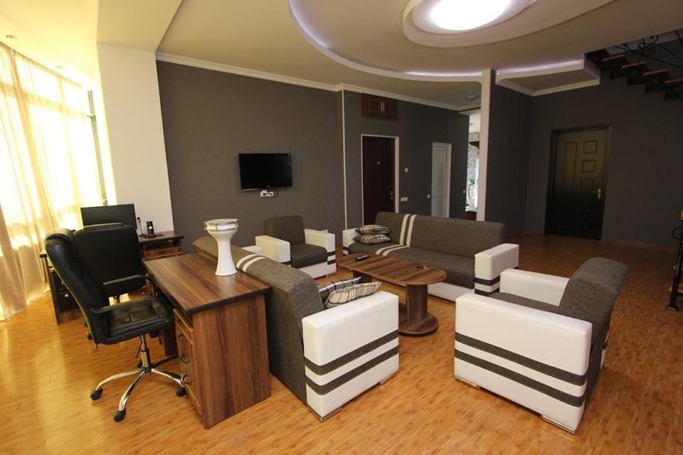 Rustaveli 106 - Housity