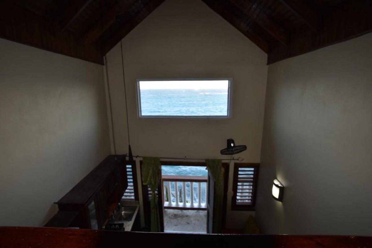 Shipwatcher Studio w/Mezzanine - Housity
