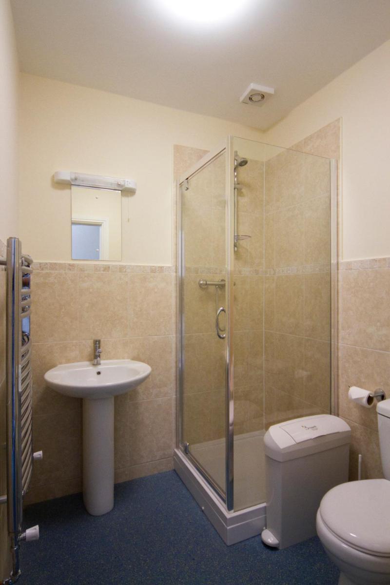 Alton Castle Centre - Housity