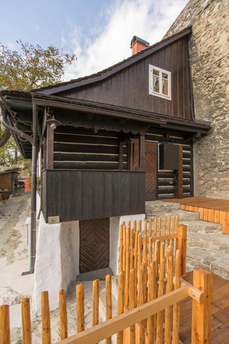 Orlí Hnízdo - Housity