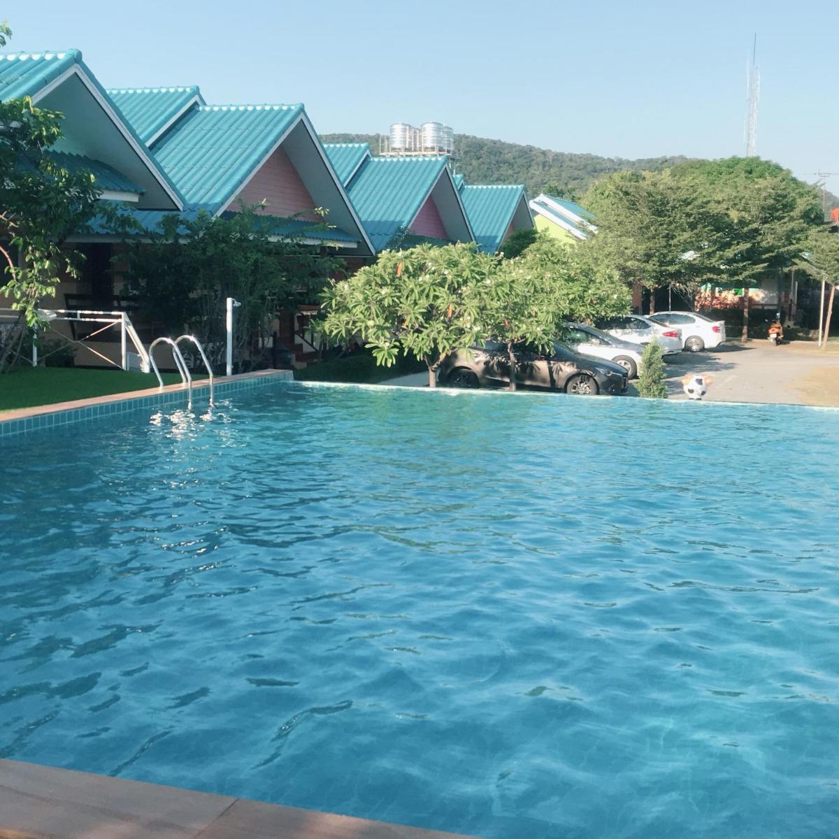 Sangtong Beach Resort - Housity