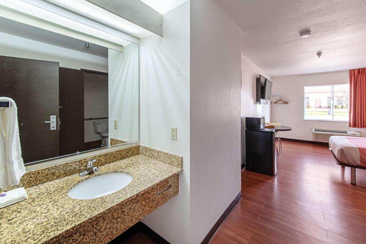 Motel 6-Lebanon, IN - Housity