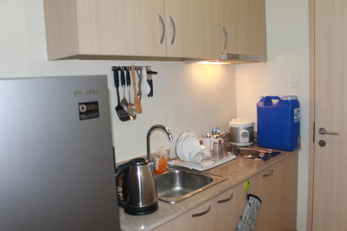 Suitetrails - Field Residences at the back of SM CITY SUCAT, Parañaque City