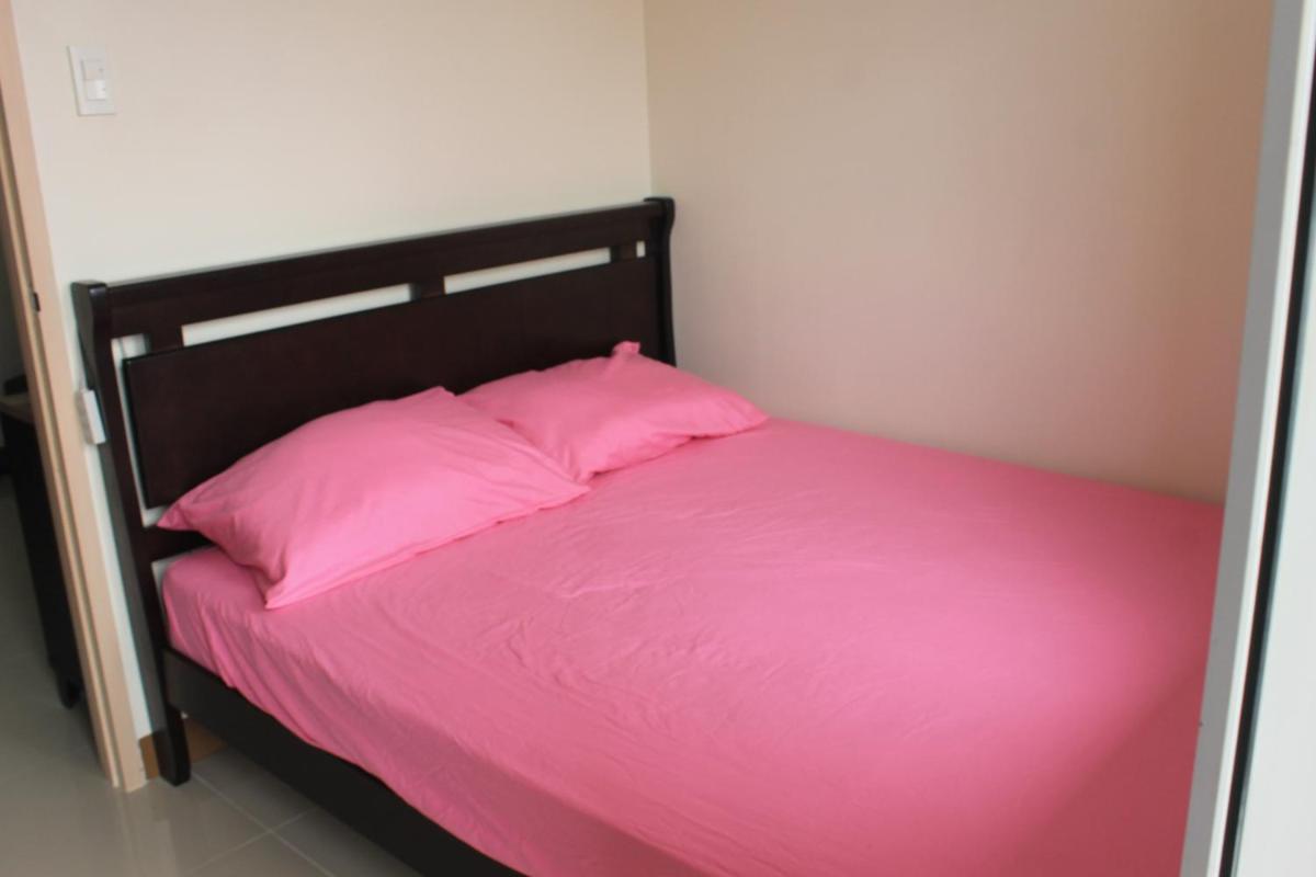 Suitetrails - Field Residences at the back of SM CITY SUCAT, Parañaque City