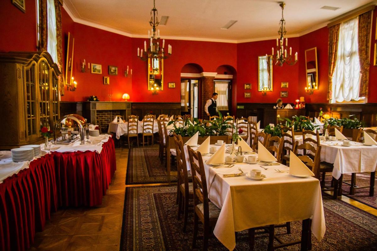 Hotel Zamek Pułtusk Dom Polonii - Housity