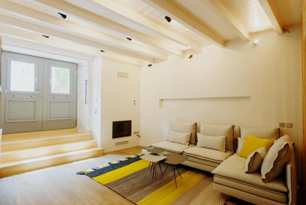 The One Arachova - Housity