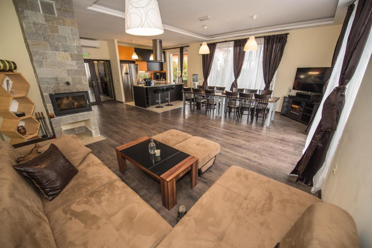 Vakarel Residence - Housity