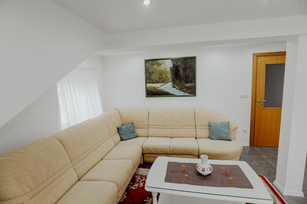 Apartman SLAVONIA ĐAKOVO - Housity