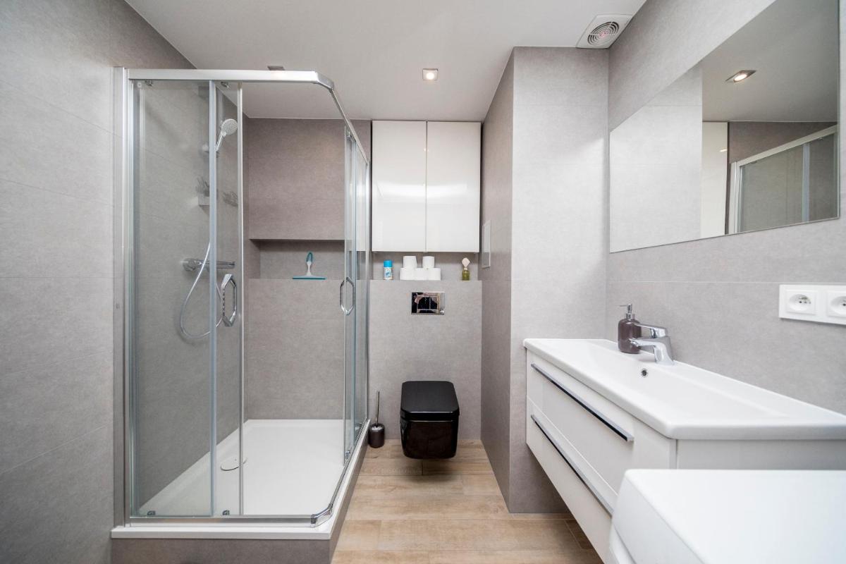 6 Cities Rooms - Hizvo