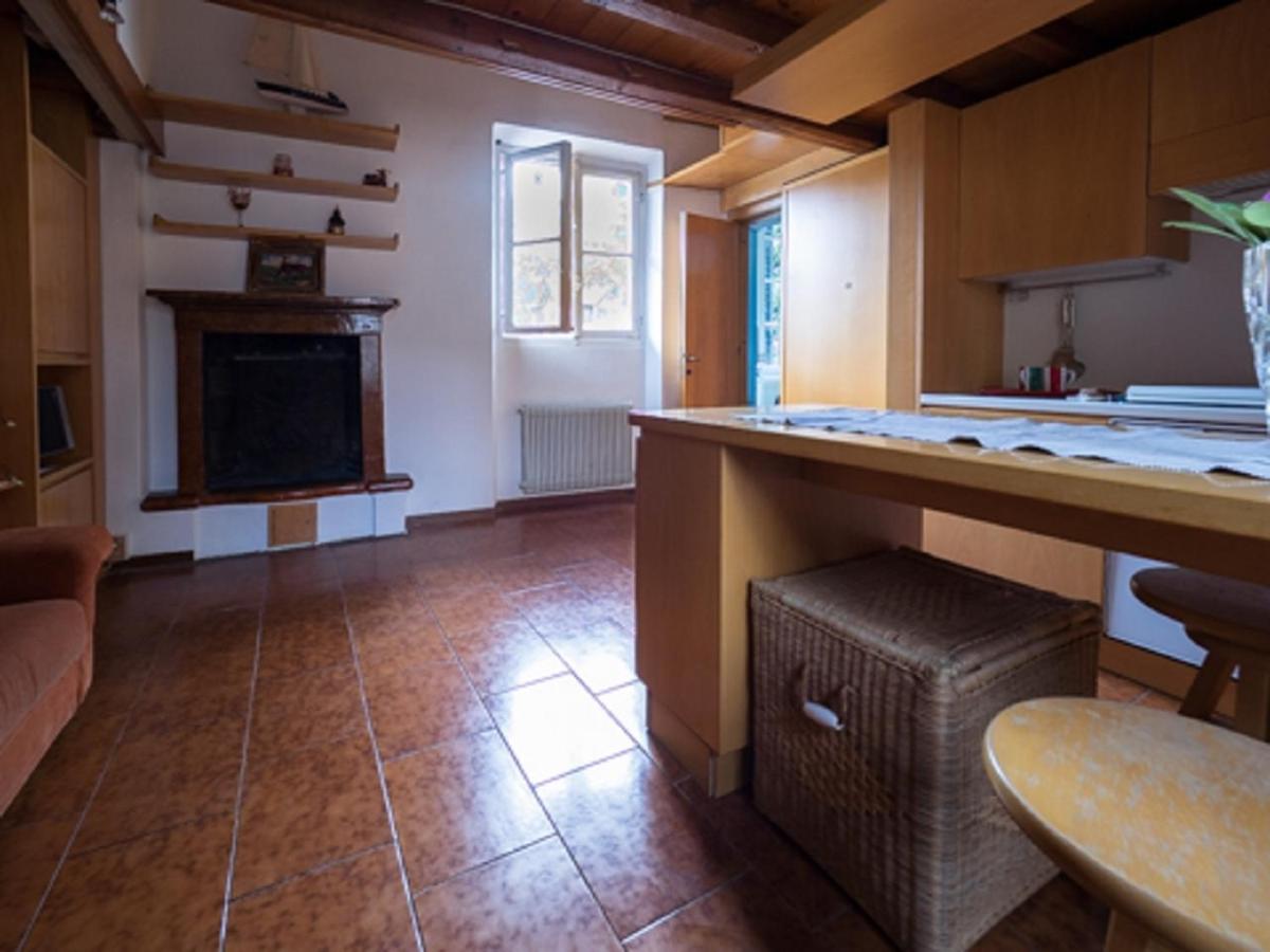 Queen's Loft - Housity