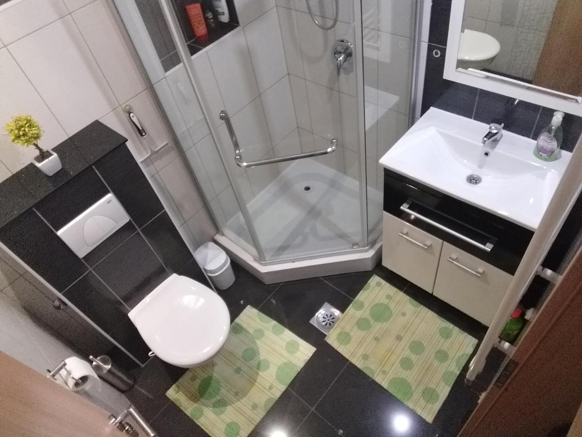 Apartments Dedic - Housity