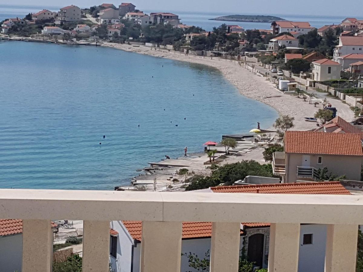 Villa Mandina - Housity