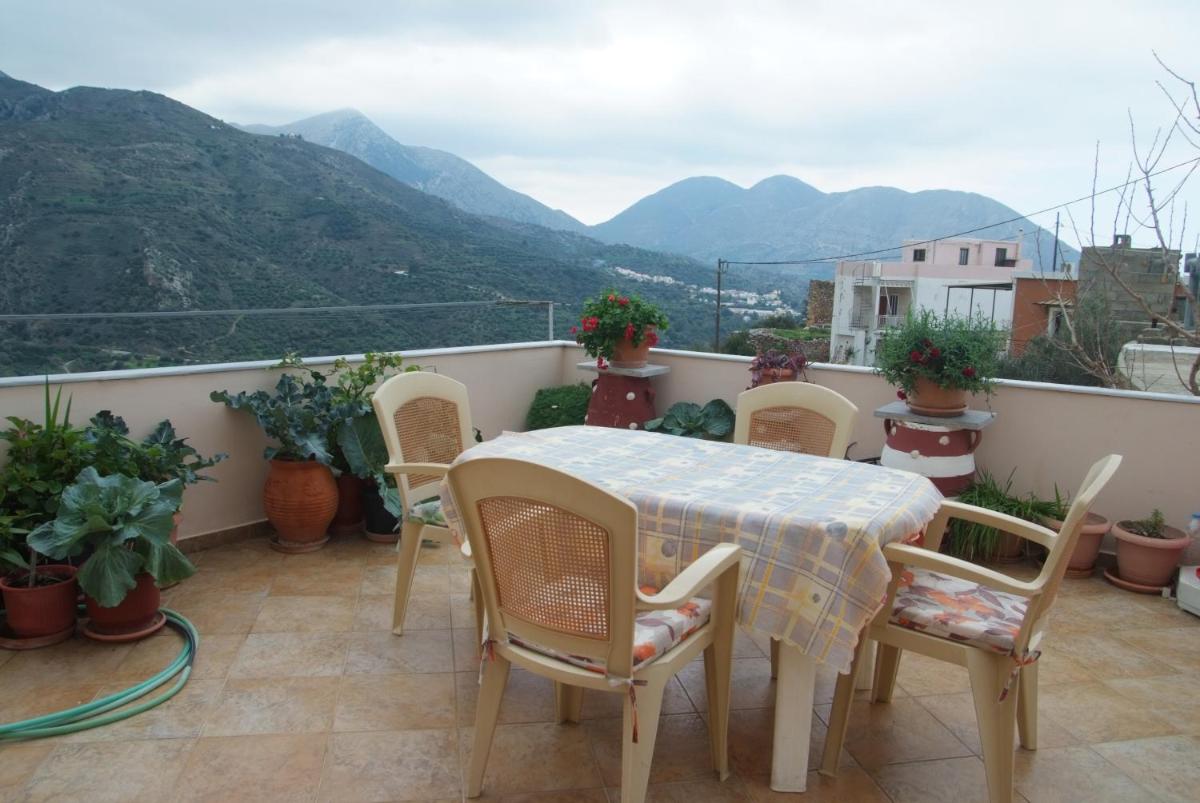 Tourloti Village House - Housity