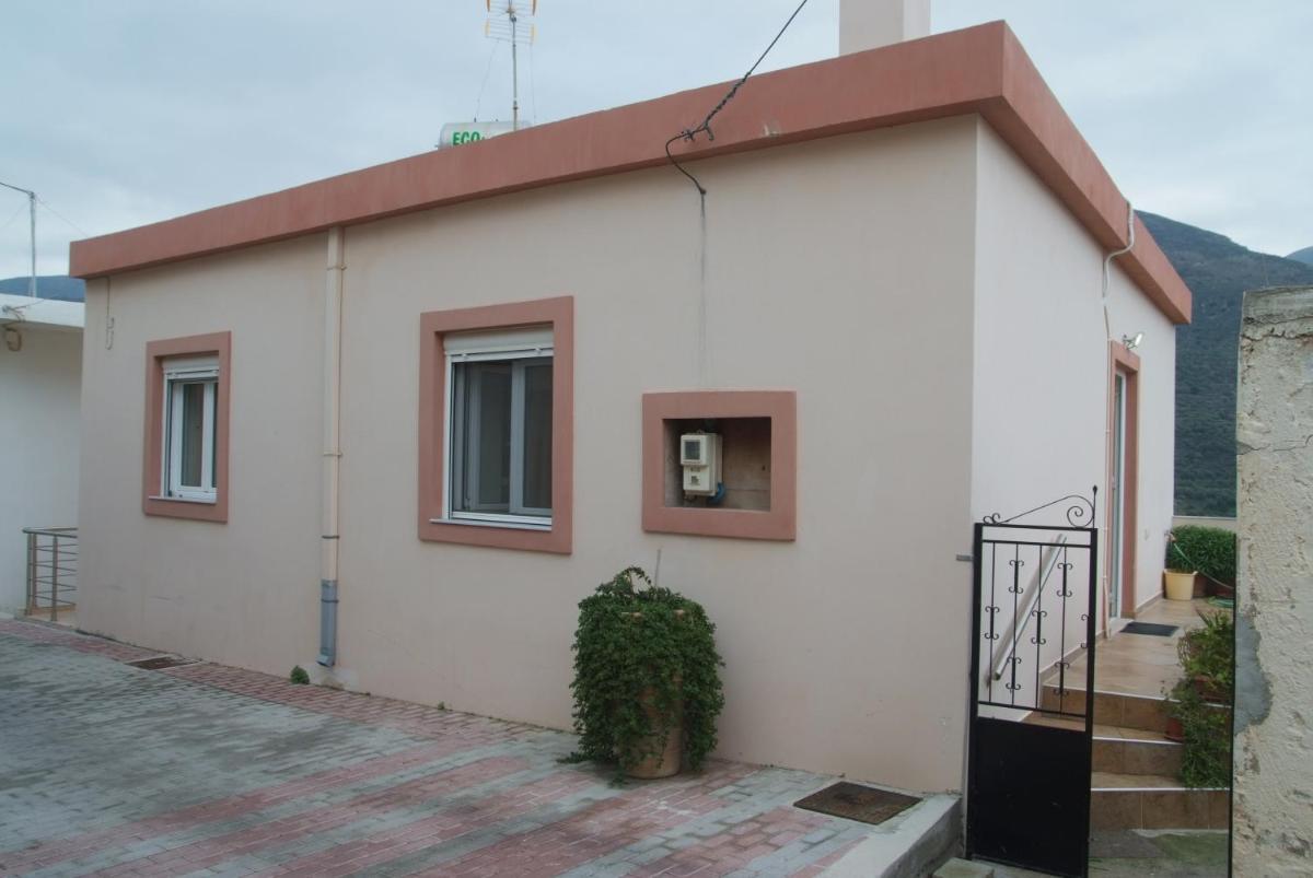 Tourloti Village House - Housity