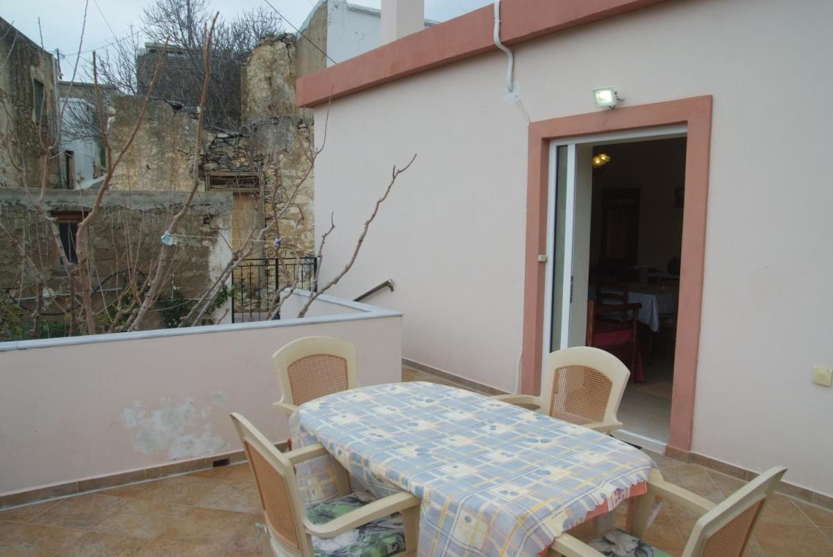 Tourloti Village House - Housity