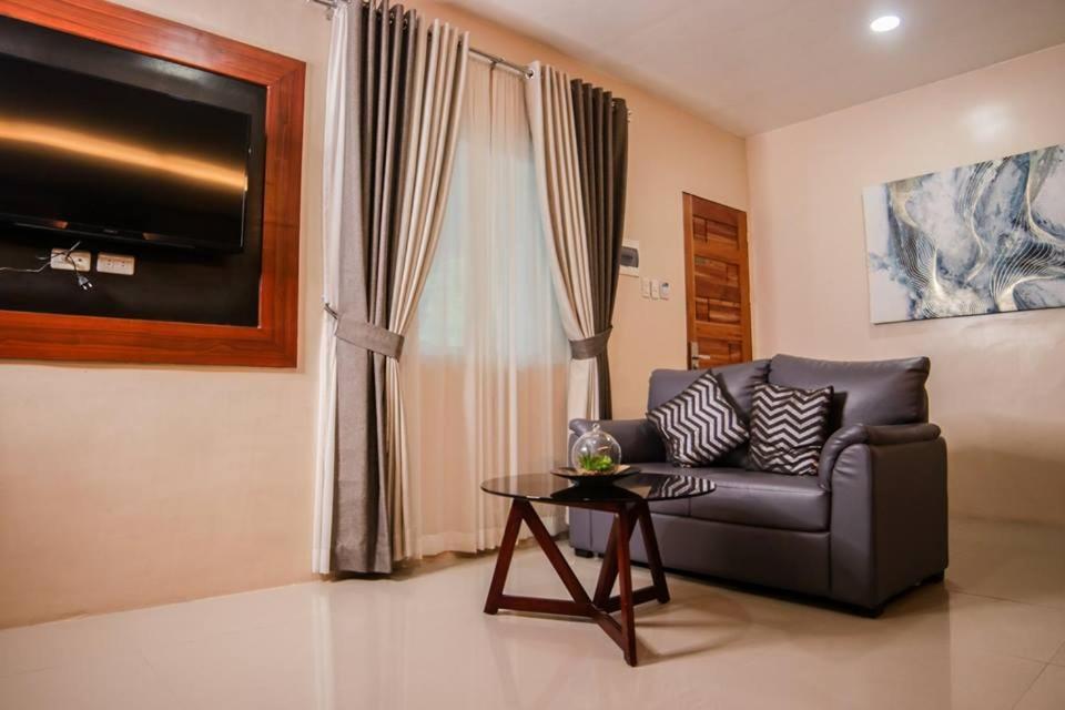 Mezza Hotel - Housity