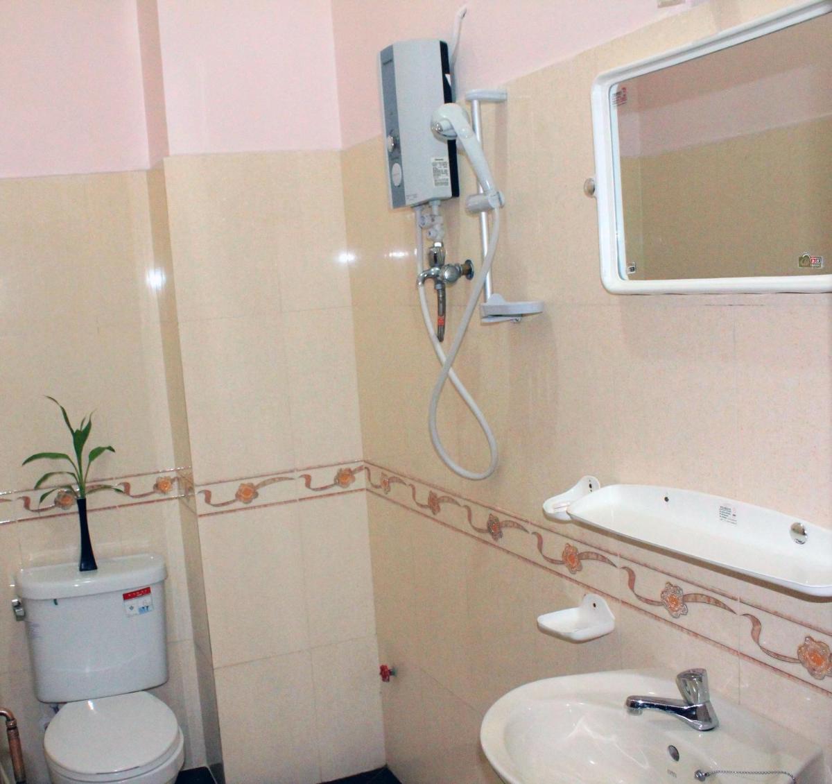 Suitetrails - Nawin Palace Guesthouse