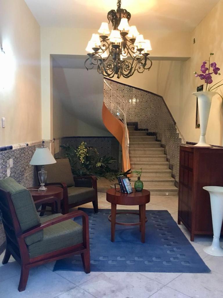 Hotel del Angel - Housity