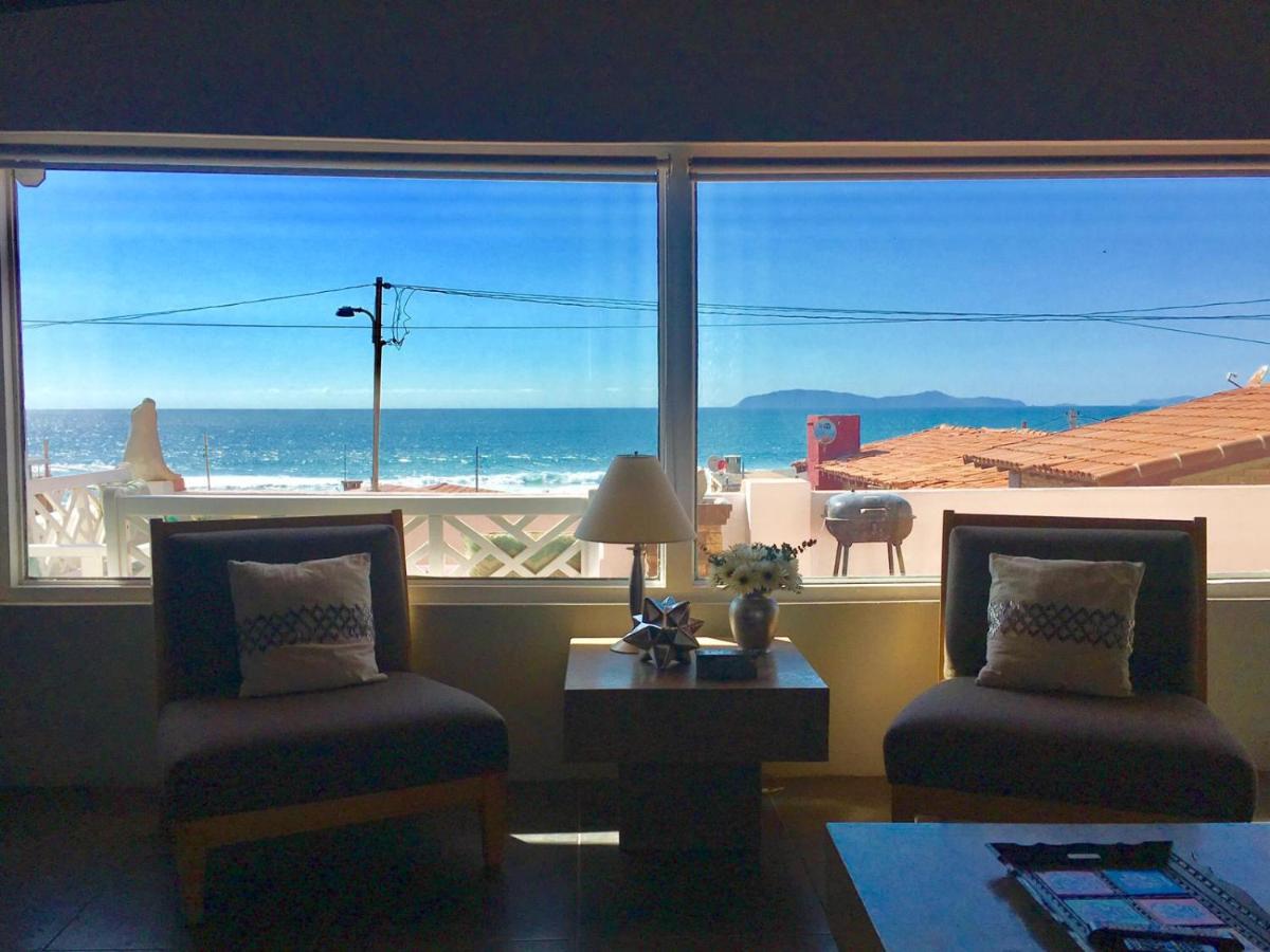 Rosarito Beach House Sleeps 14 & Steps to Sandy Beach Mins to Downtown - Housity