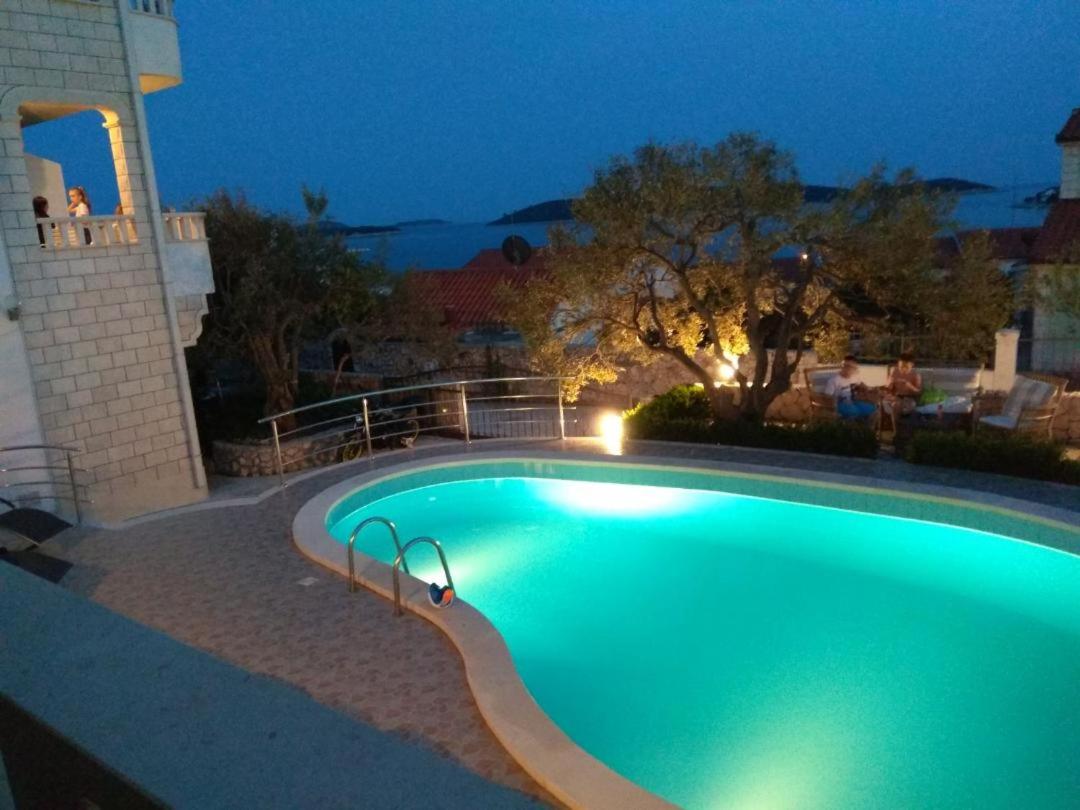 Villa Mandina - Housity