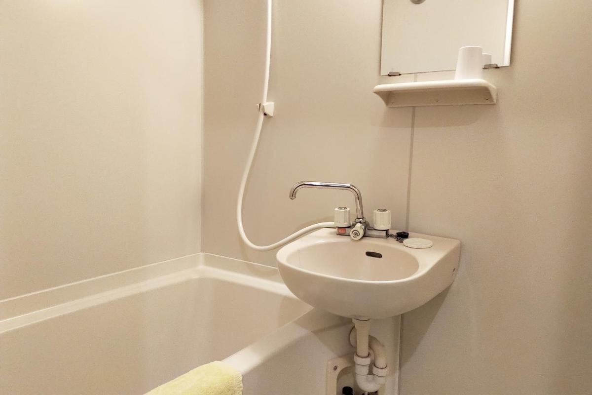 Hotel Pacific - Housity