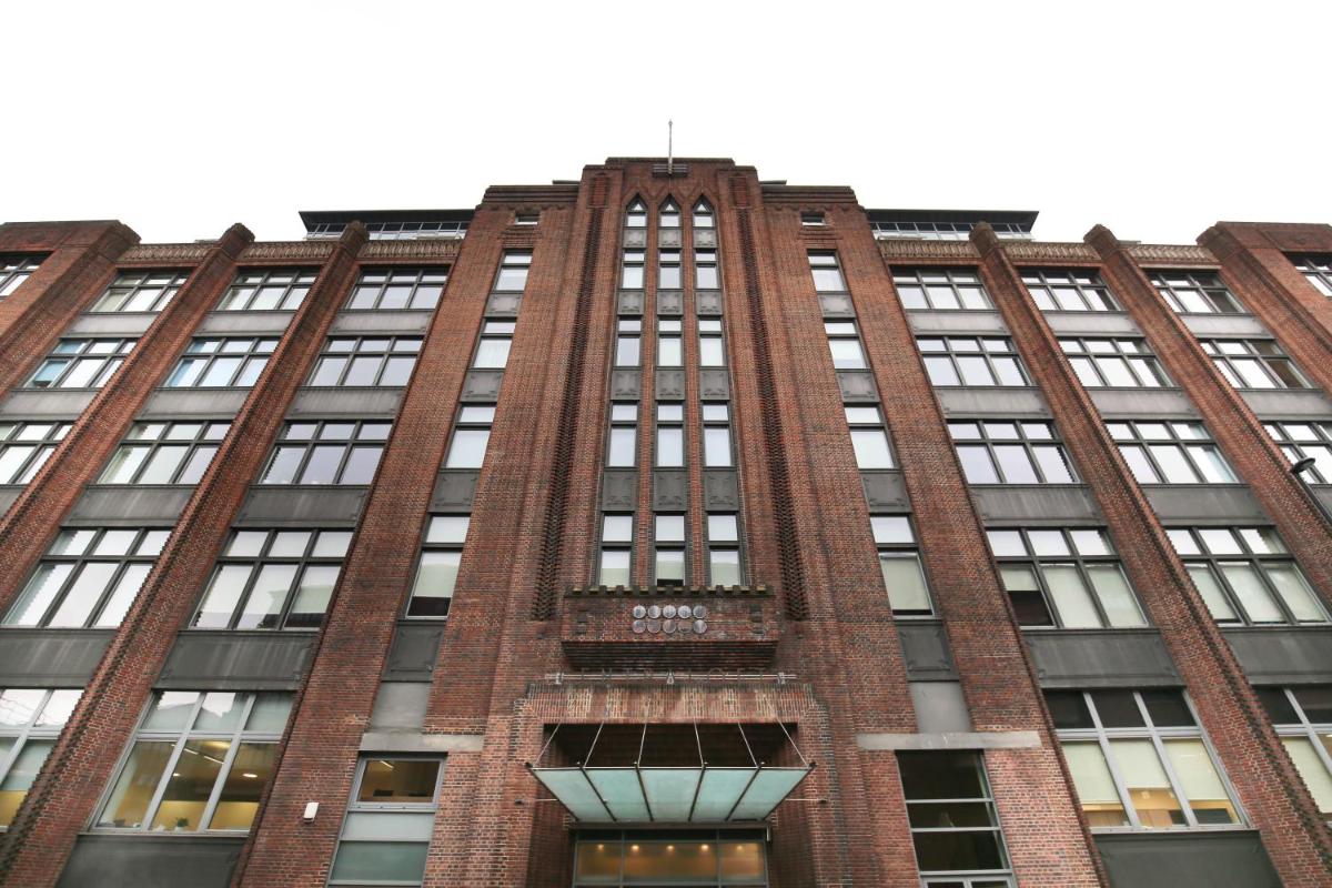 Suitetrails - Week2Week Newcastle Fabulous 1BR CIty Centre Flat