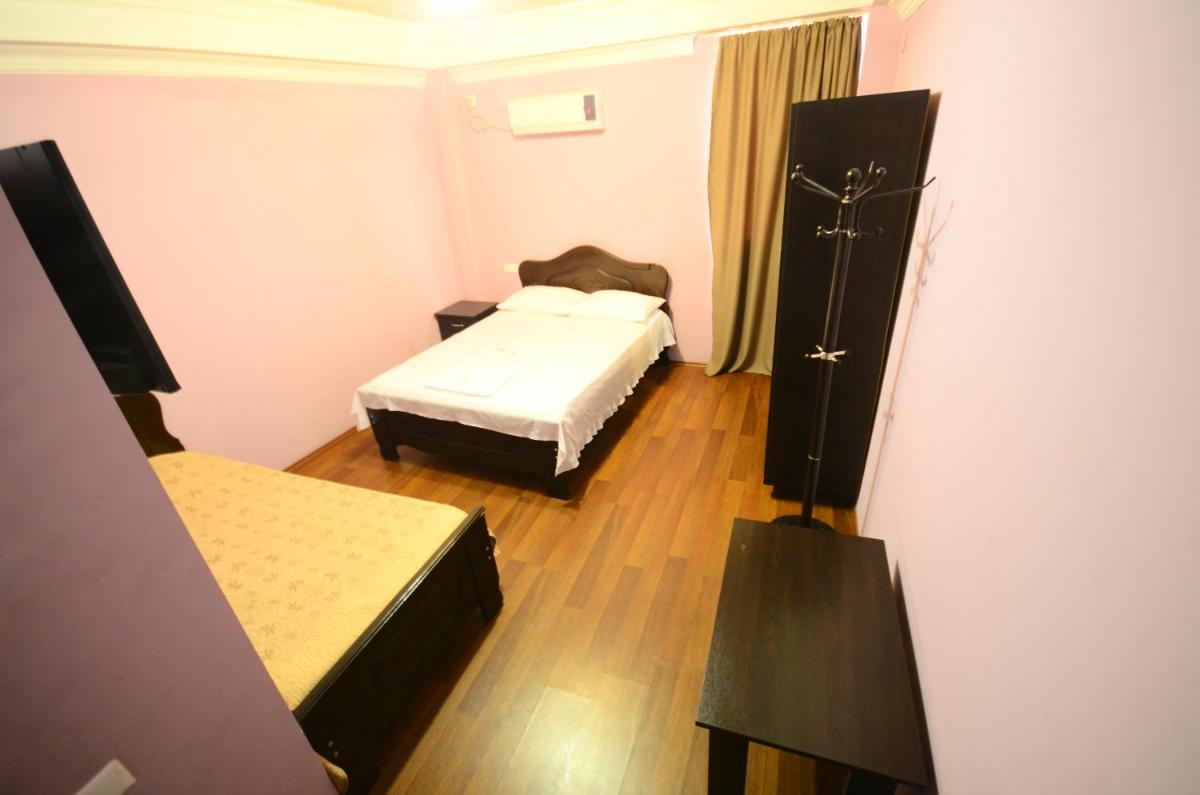Hotel Peria - Housity