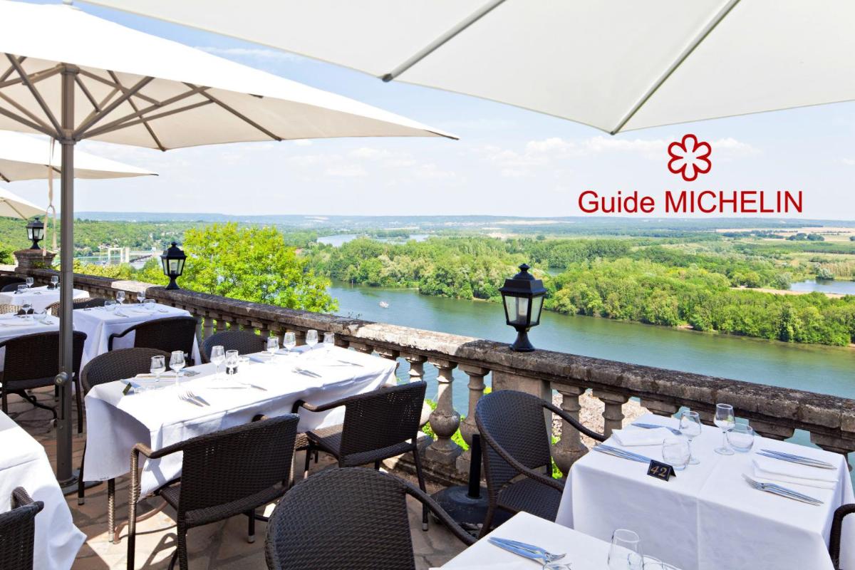 Vue sur la rivière ou le fleuve situé(e) à proximité de l'hôtel