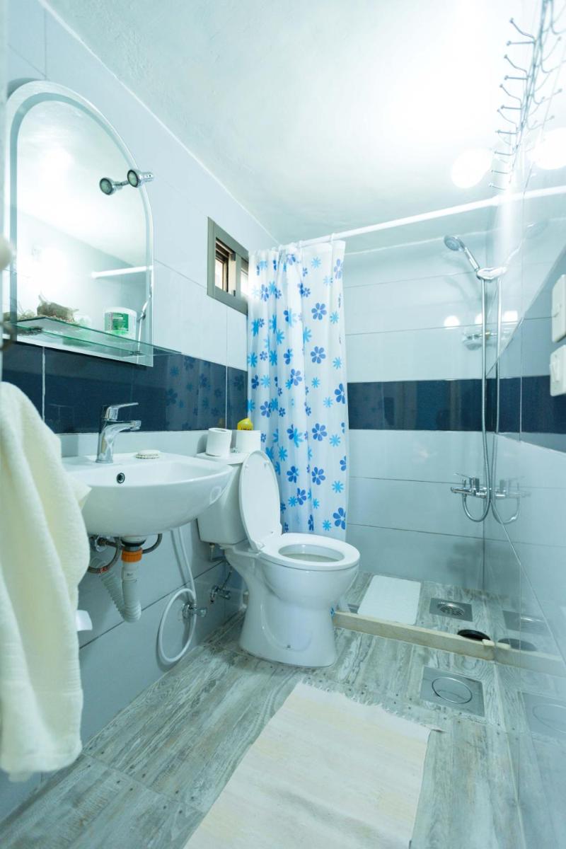 Mresty Guest House - Housity